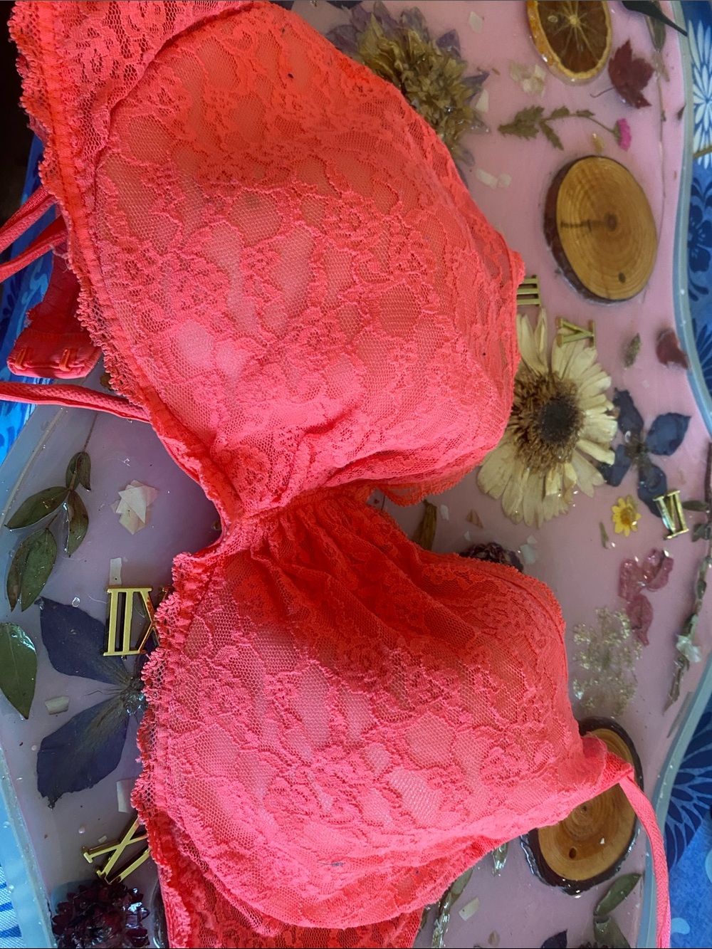 Victoria's Secret  Lace Push-Up Bra in Coral Pink 36D